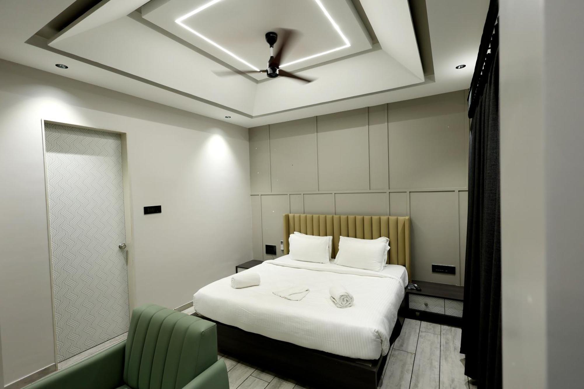 Hotel Statusinn, Ichalkaranji المظهر الخارجي الصورة