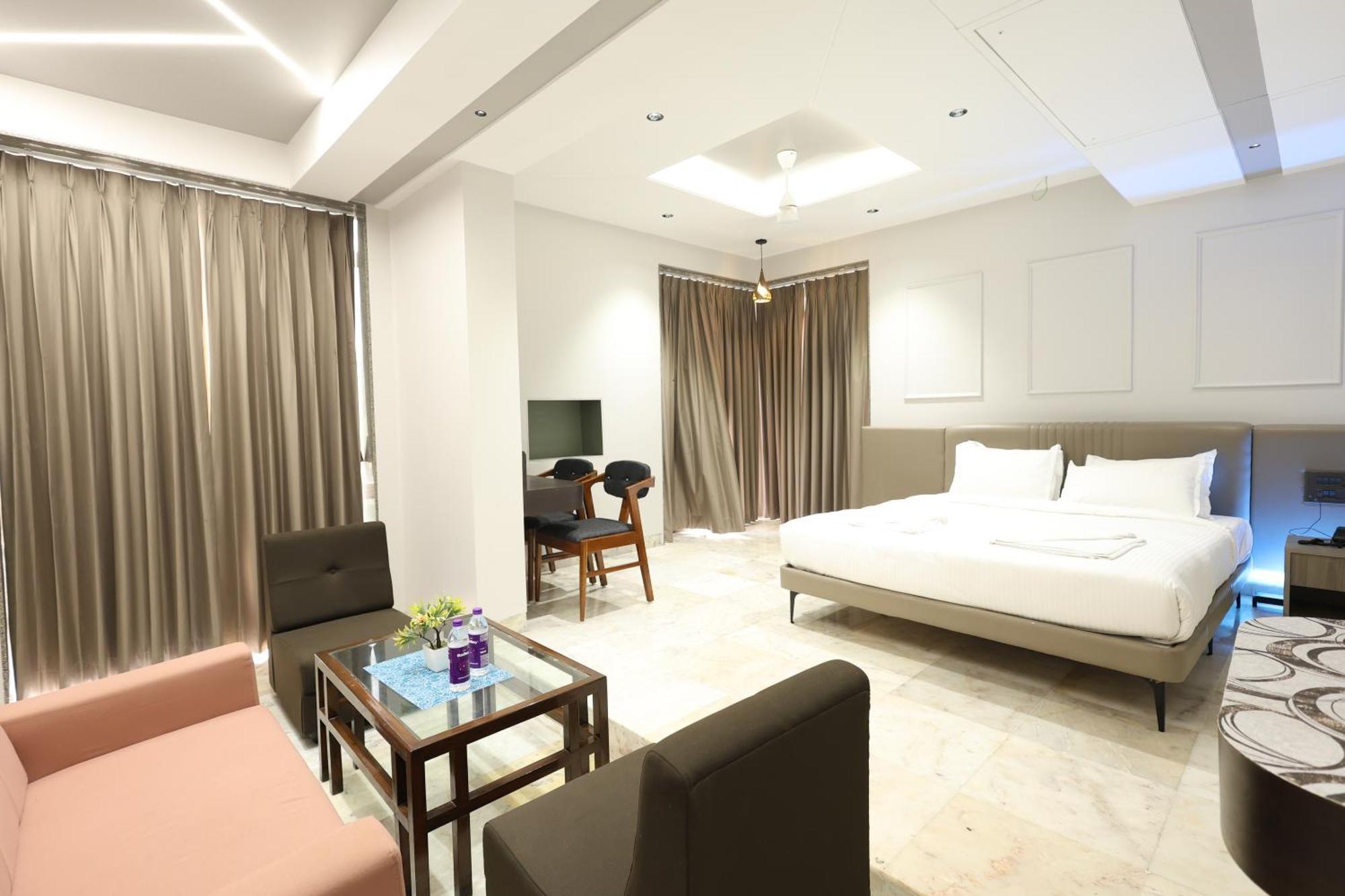 Hotel Statusinn, Ichalkaranji المظهر الخارجي الصورة