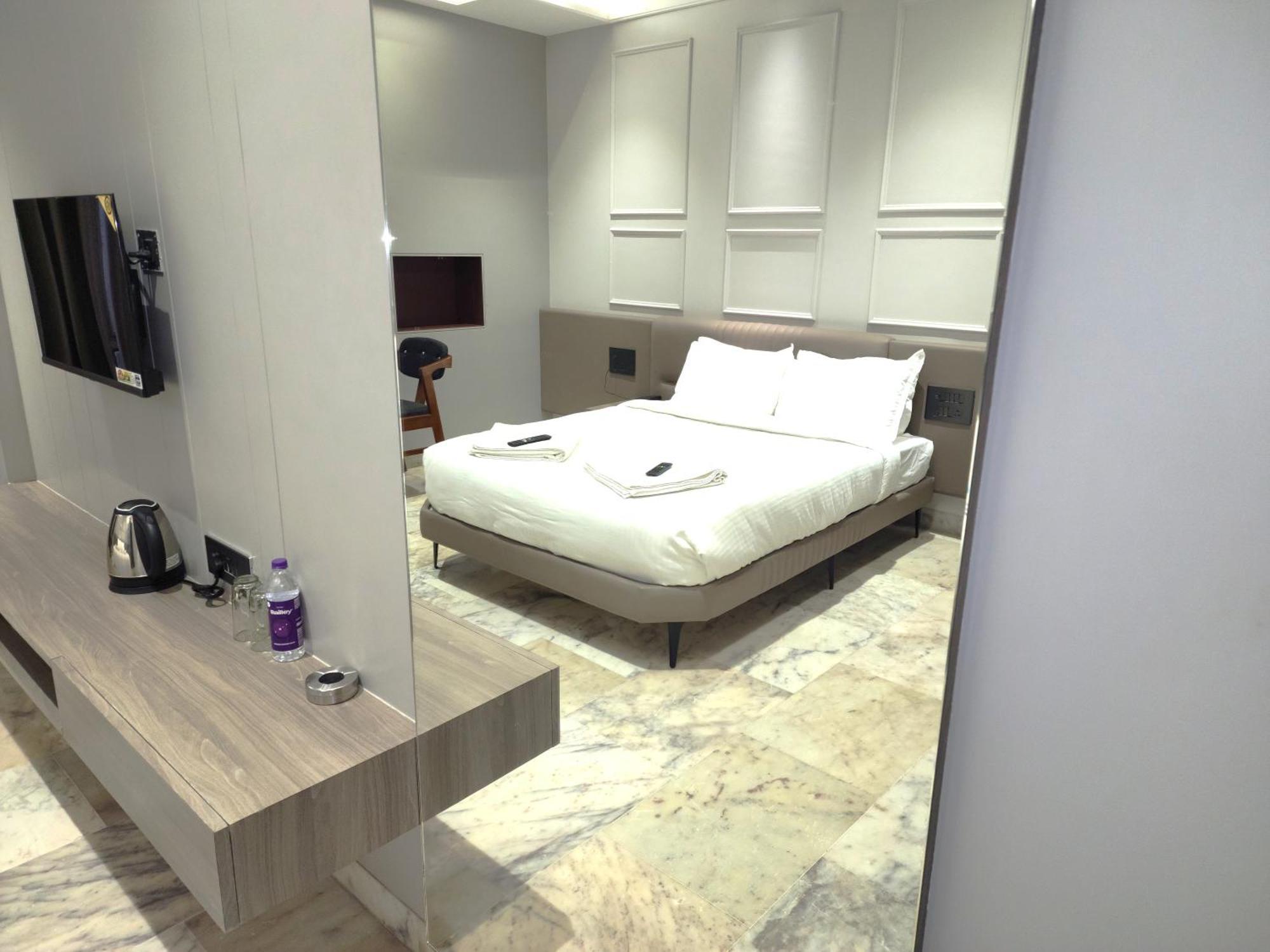 Hotel Statusinn, Ichalkaranji المظهر الخارجي الصورة