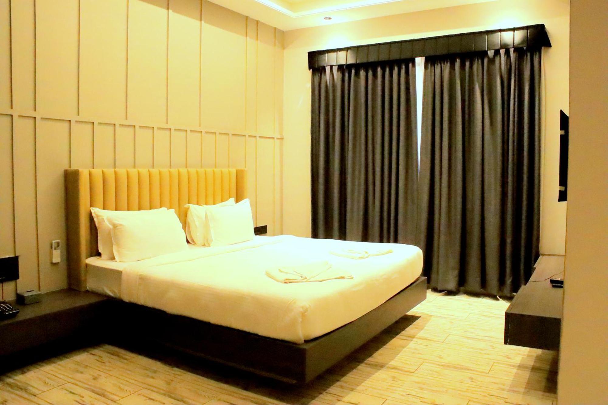 Hotel Statusinn, Ichalkaranji المظهر الخارجي الصورة