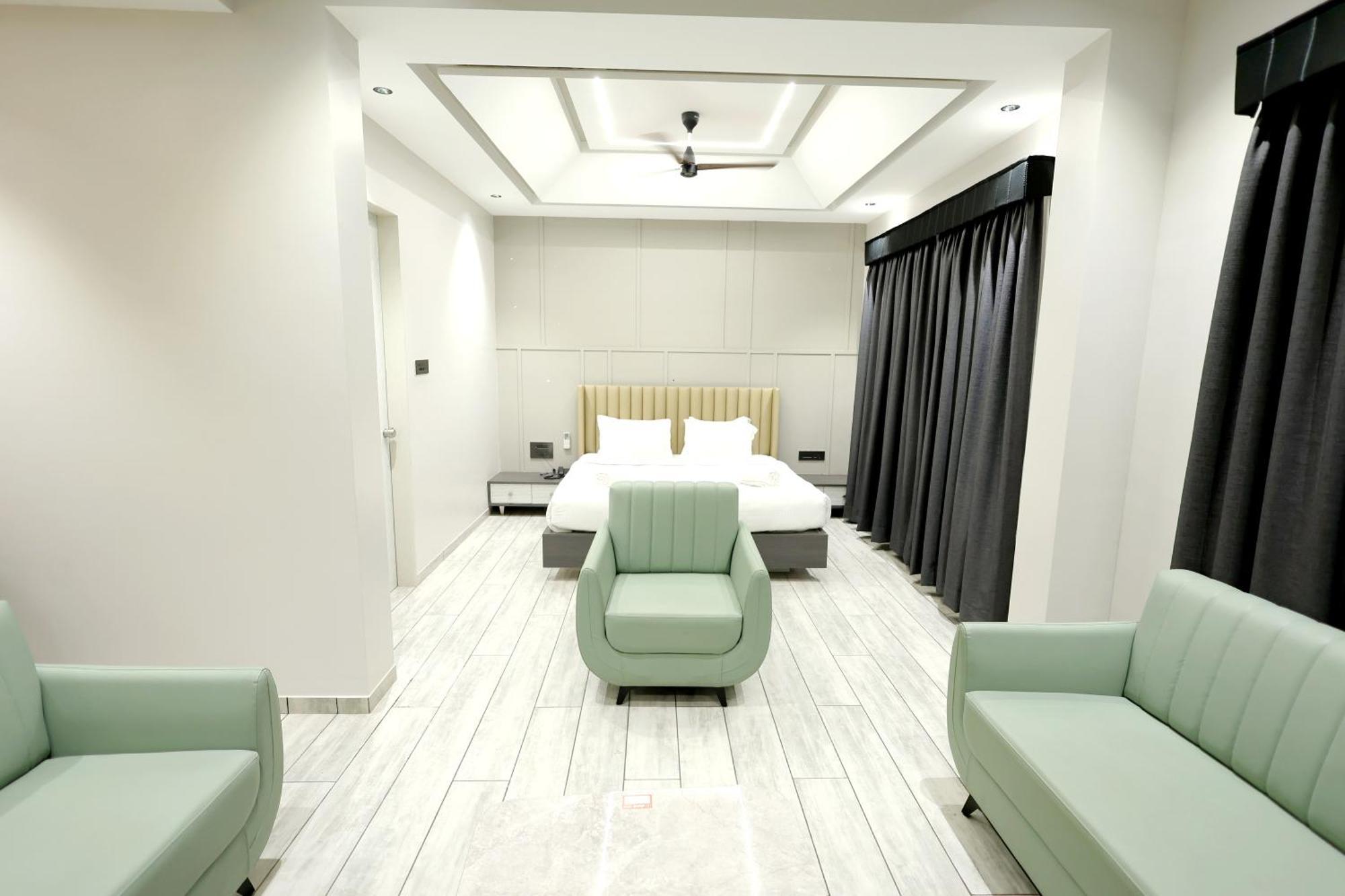 Hotel Statusinn, Ichalkaranji المظهر الخارجي الصورة