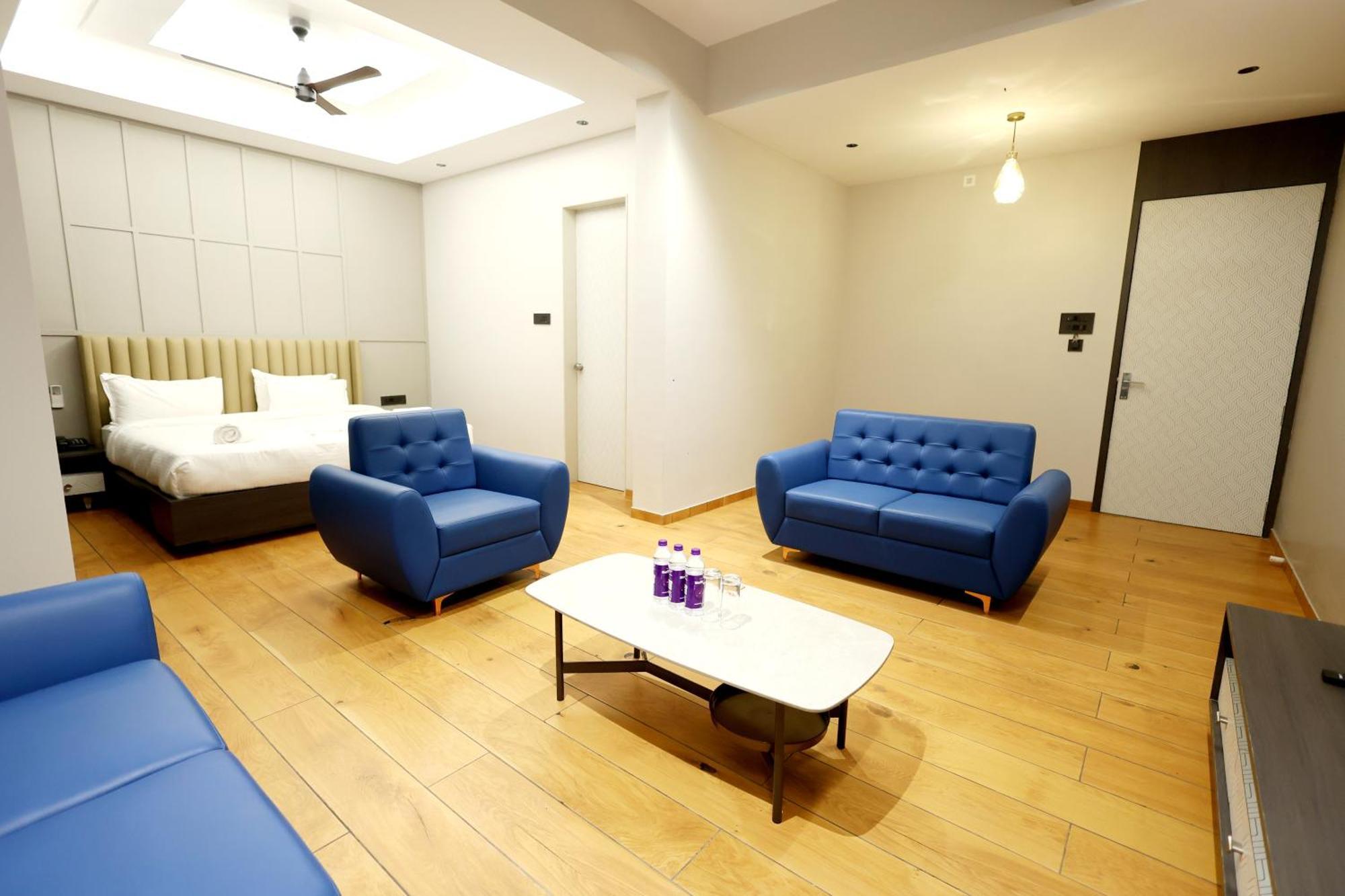 Hotel Statusinn, Ichalkaranji المظهر الخارجي الصورة