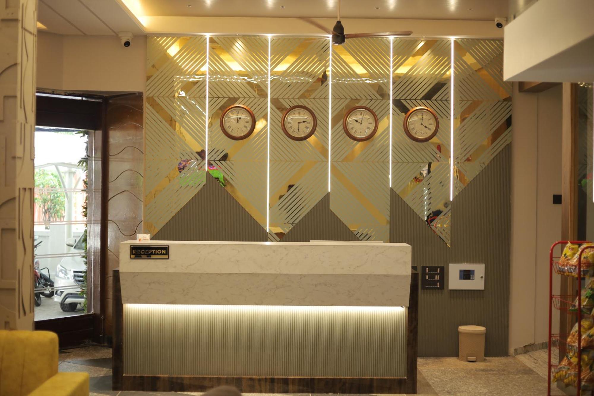 Hotel Statusinn, Ichalkaranji المظهر الخارجي الصورة